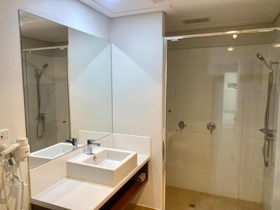 Mariner Resort Comfort - Unit 165 Джералдтон Екстериор снимка